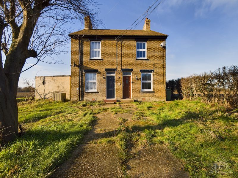 Property photo 1 of 11 Photo 13