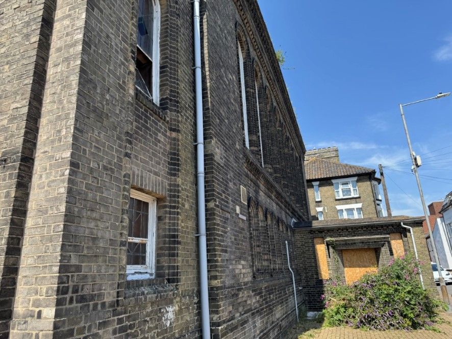 Property photo 3 of 10