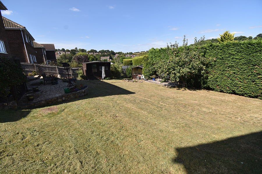 Property photo 2 of 16