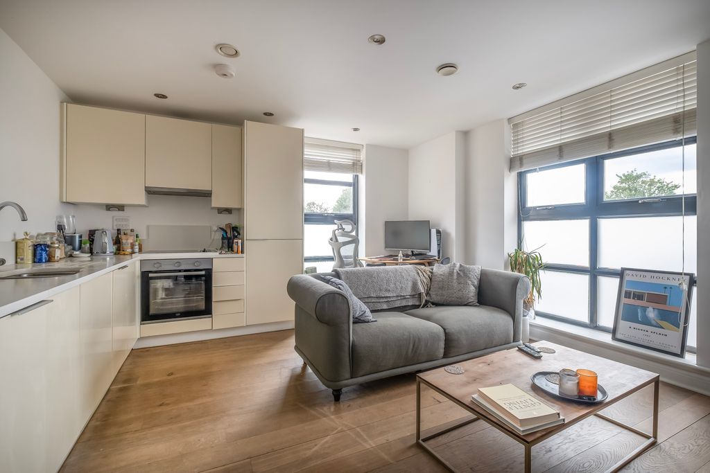 Property photo 1 of 10