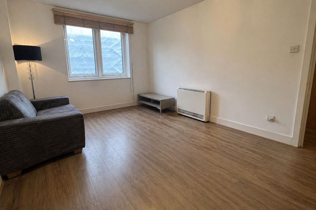 Property photo 1 of 10 5138171