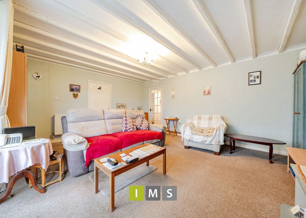 Property photo 3 of 14