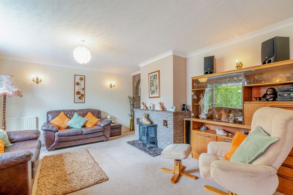 Property photo 3 of 22