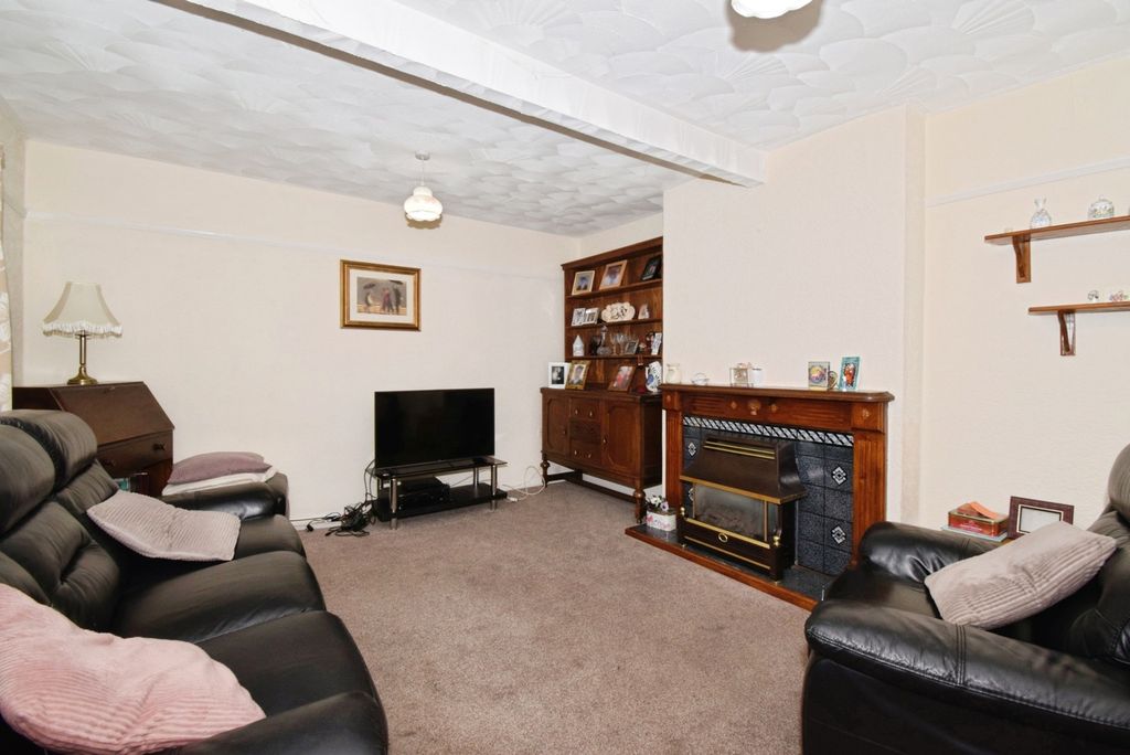 Property photo 3 of 20 Pbox-Img.Jpg