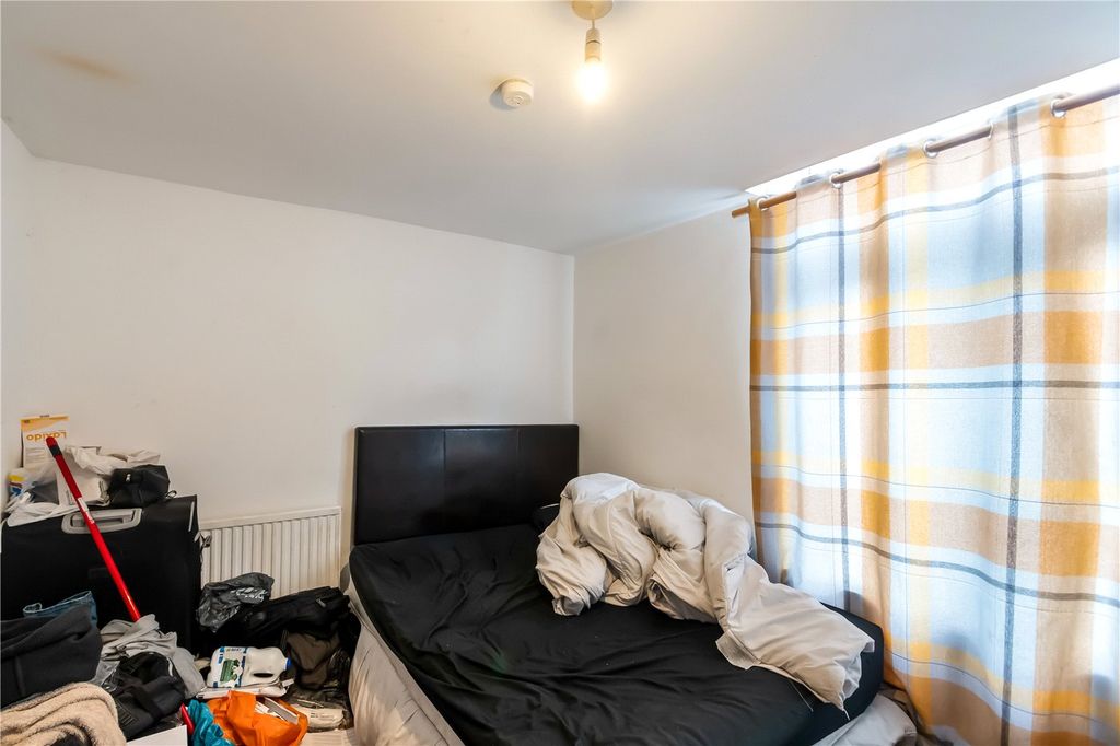 Property photo 3 of 4 Double Bedroom
