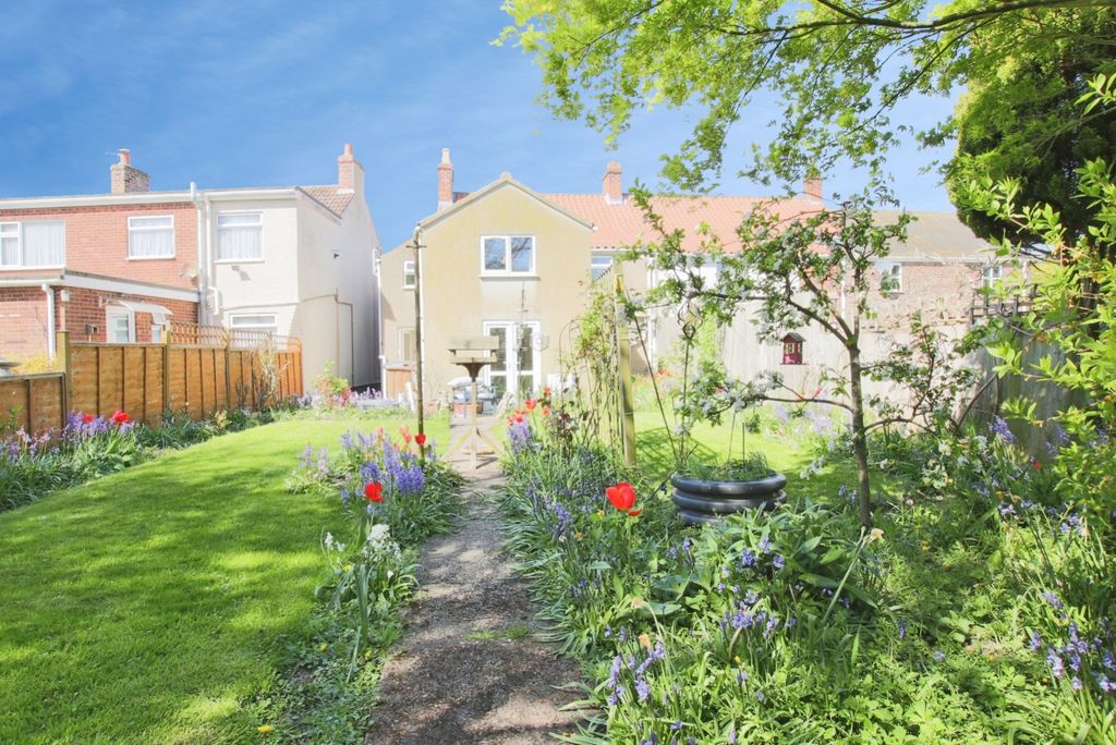 Property photo 1 of 16 5033752
