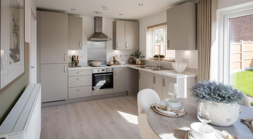 Property photo 2 of 6 Kitchen Diner