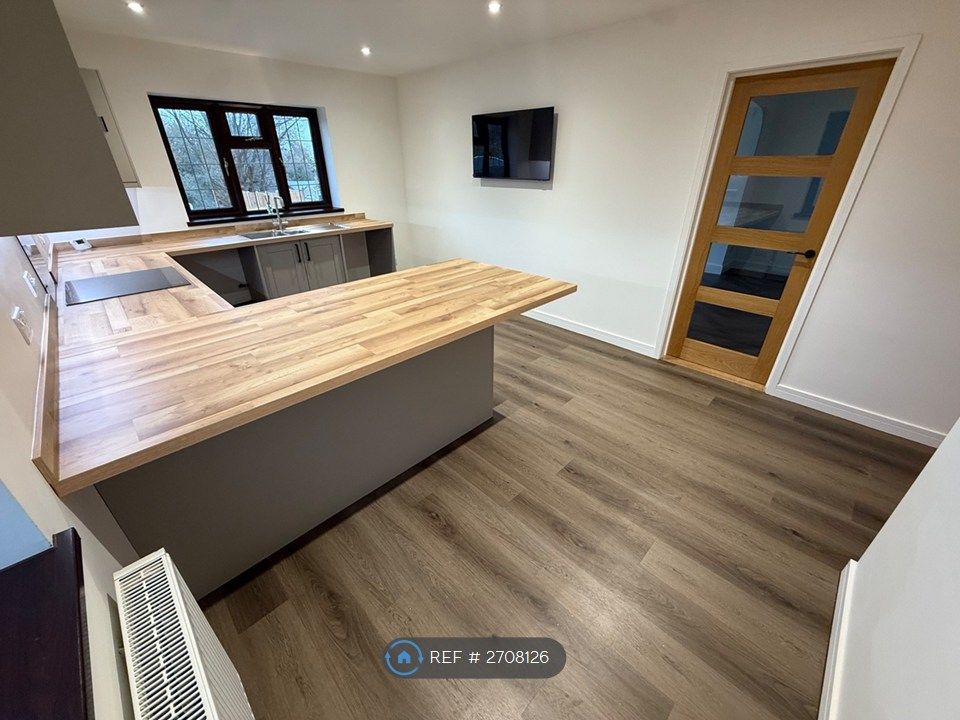 Property photo 1 of 35 Kitchen