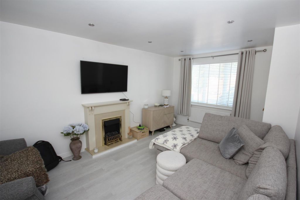 Property photo 3 of 16 Img_7022.Jpg