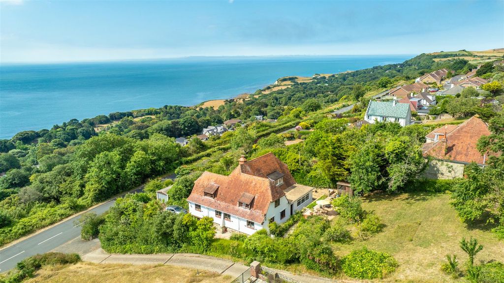 Property photo 1 of 25 Local Views