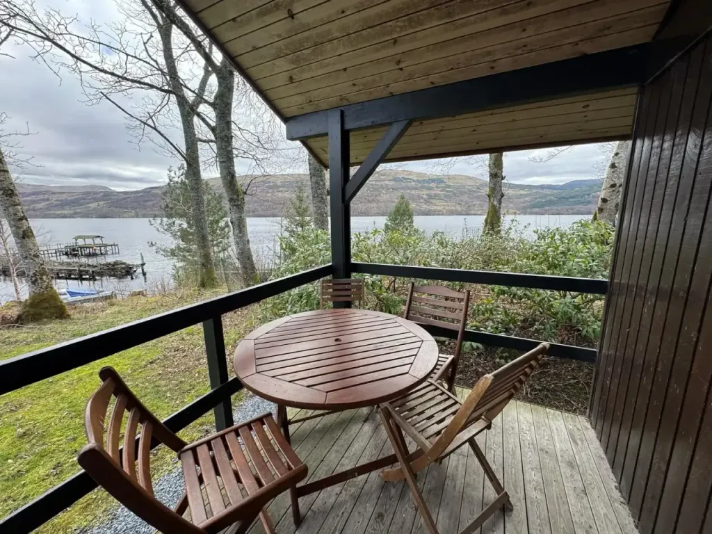 Property photo 2 of 6 The Catch 9