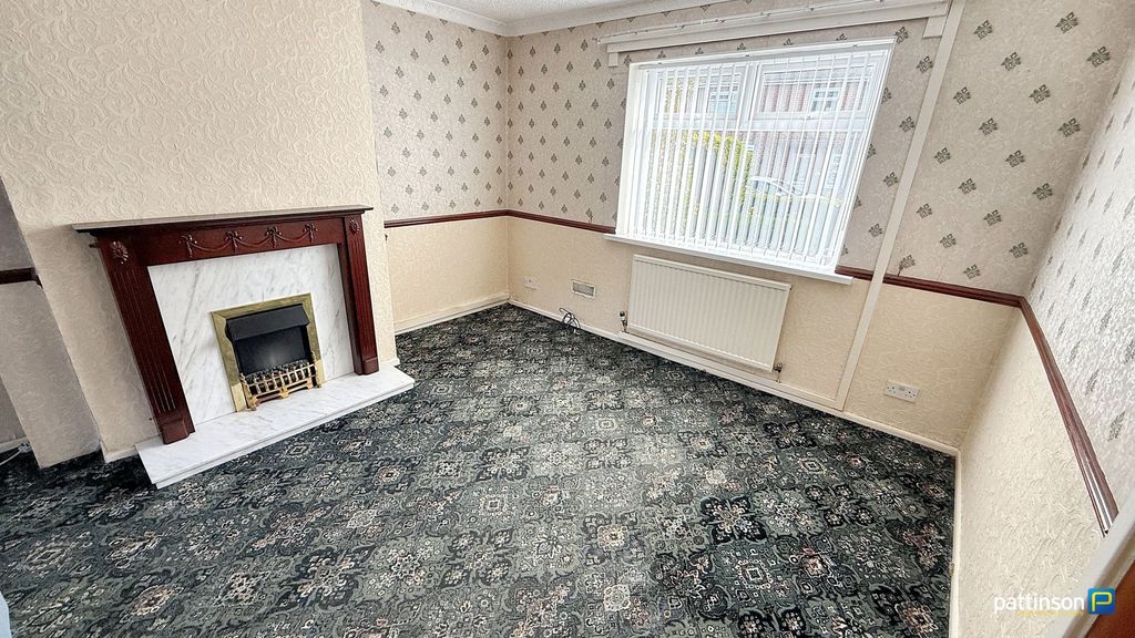 Property photo 2 of 22