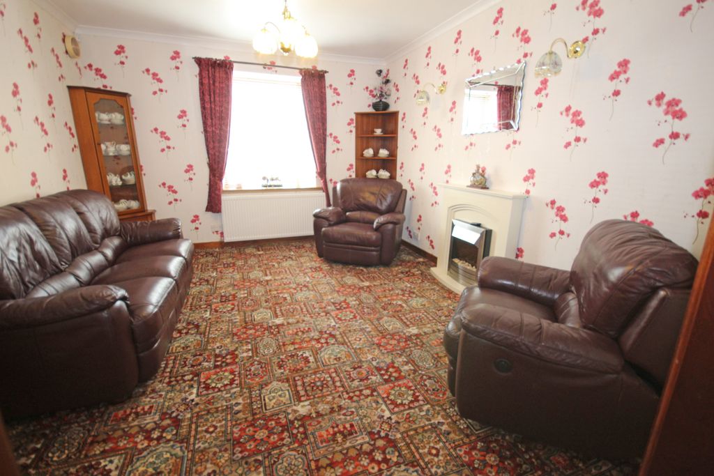 Property photo 2 of 26