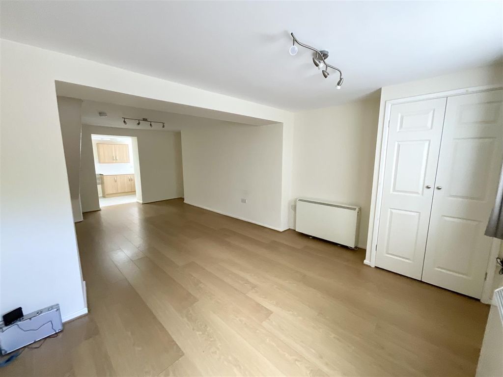 Property photo 2 of 18 Img_0841.Jpeg