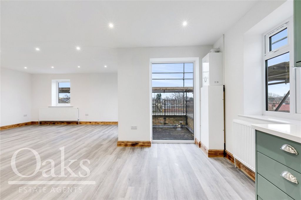 Property photo 3 of 11 Picture No. 06