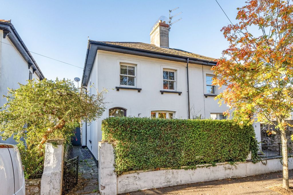Property photo 1 of 23