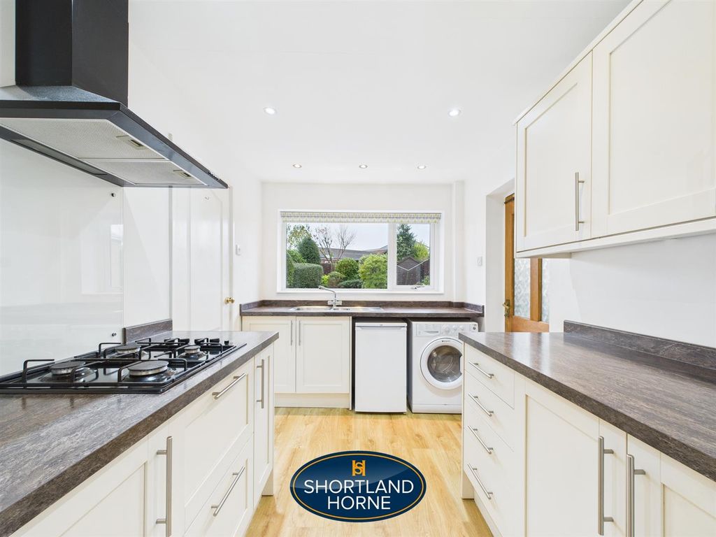 Property photo 2 of 25