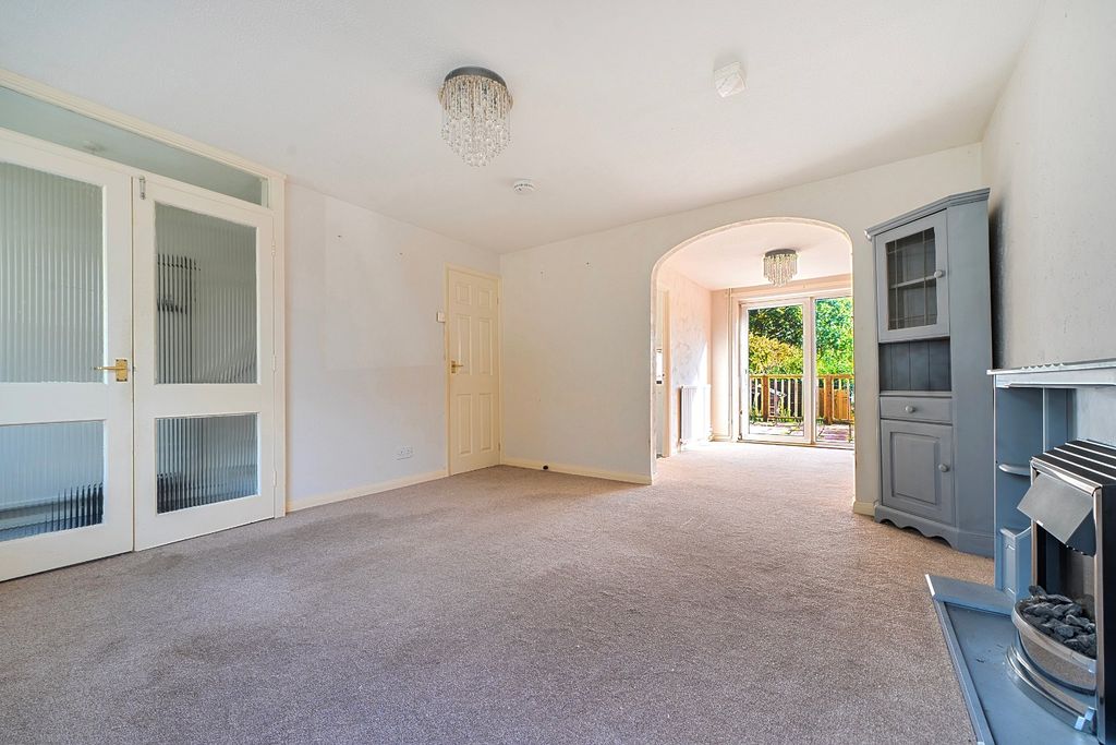 Property photo 2 of 13 5343382