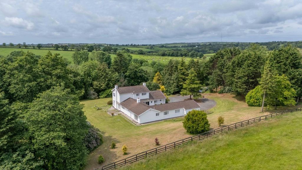 Property photo 2 of 11 The Grounds