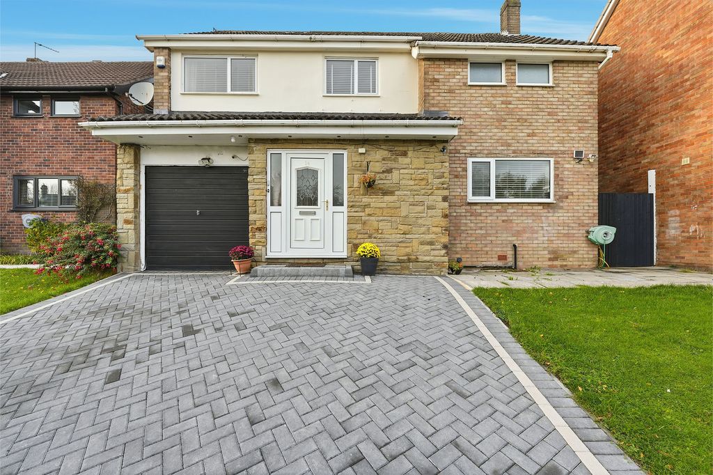 Property photo 1 of 36