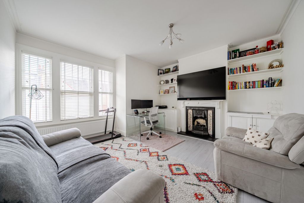 Property photo 1 of 18 1529501-1-6Ac5173...
