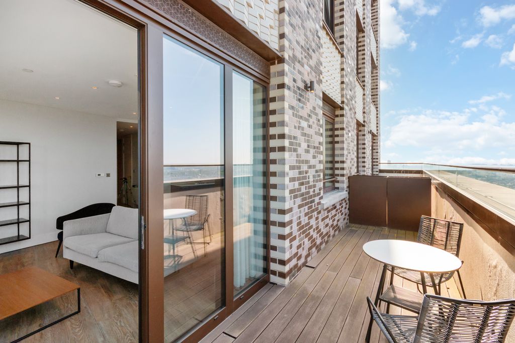 Property photo 3 of 20