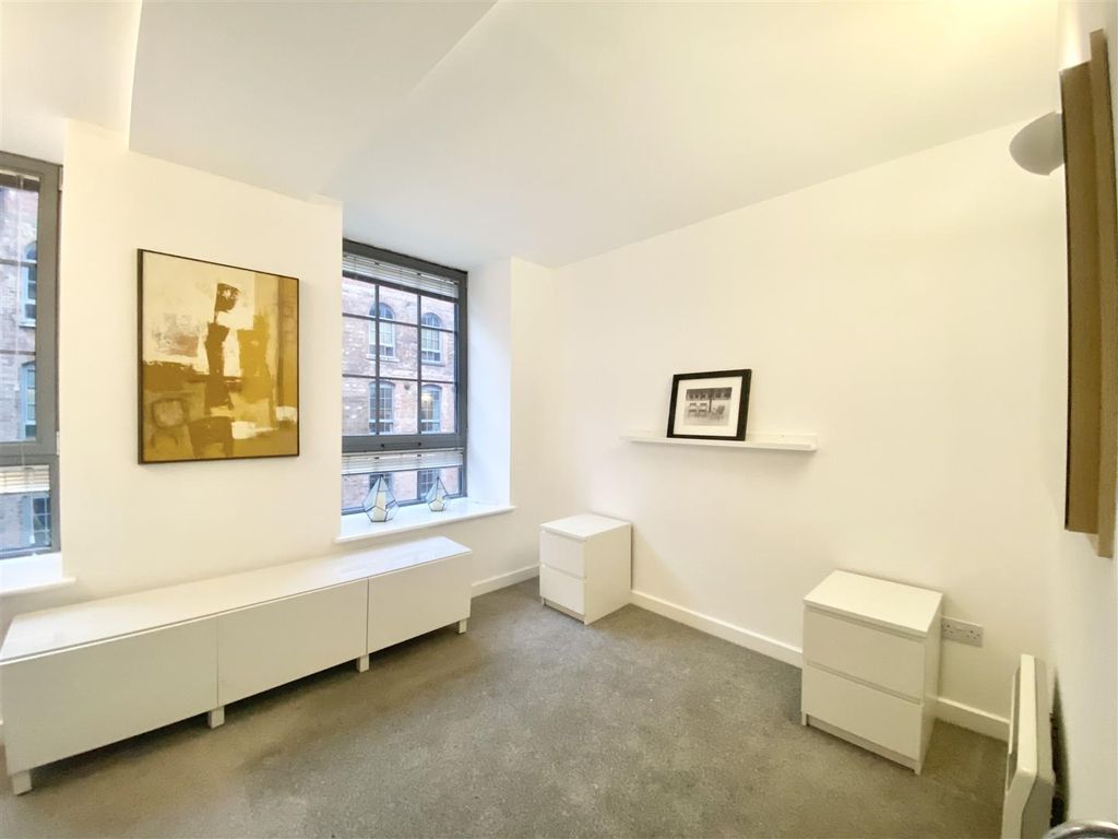 Property photo 2 of 11 Image00011.Jpeg