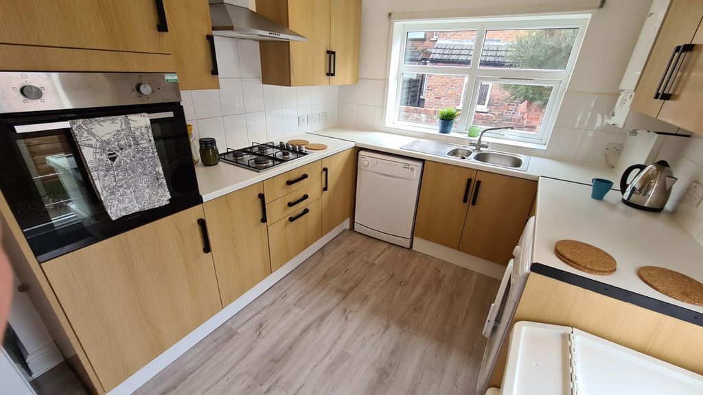 Property photo 1 of 22