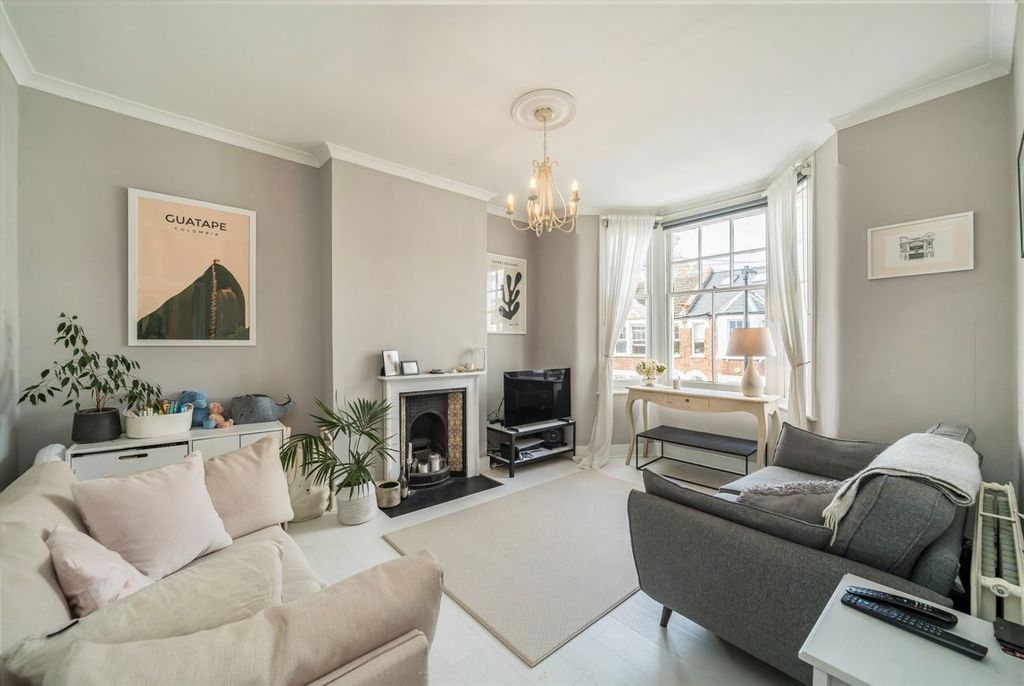 Property photo 2 of 9