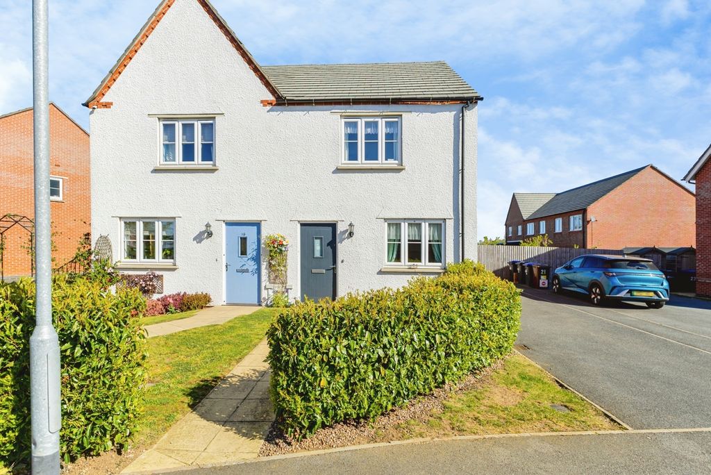 Property photo 1 of 17 Pbox-Img.Jpg