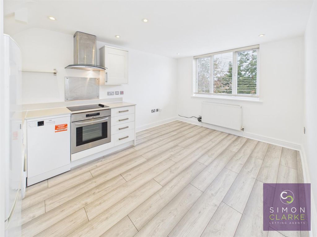 Property photo 1 of 8 Cam05425G0-Pr0186-Still009.Jpg