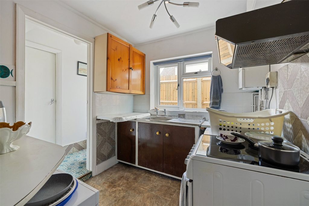 Property photo 3 of 17 Picture No. 06