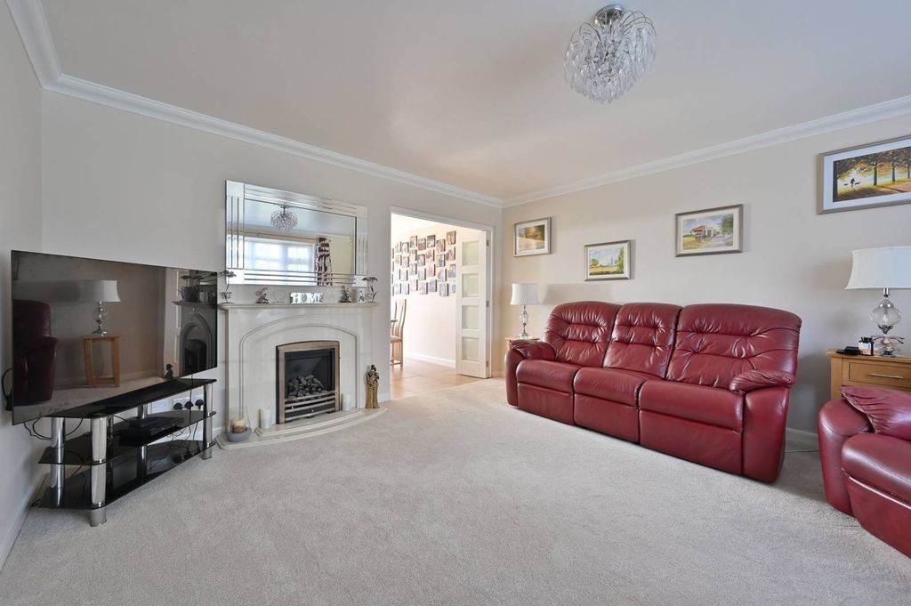 Property photo 3 of 22