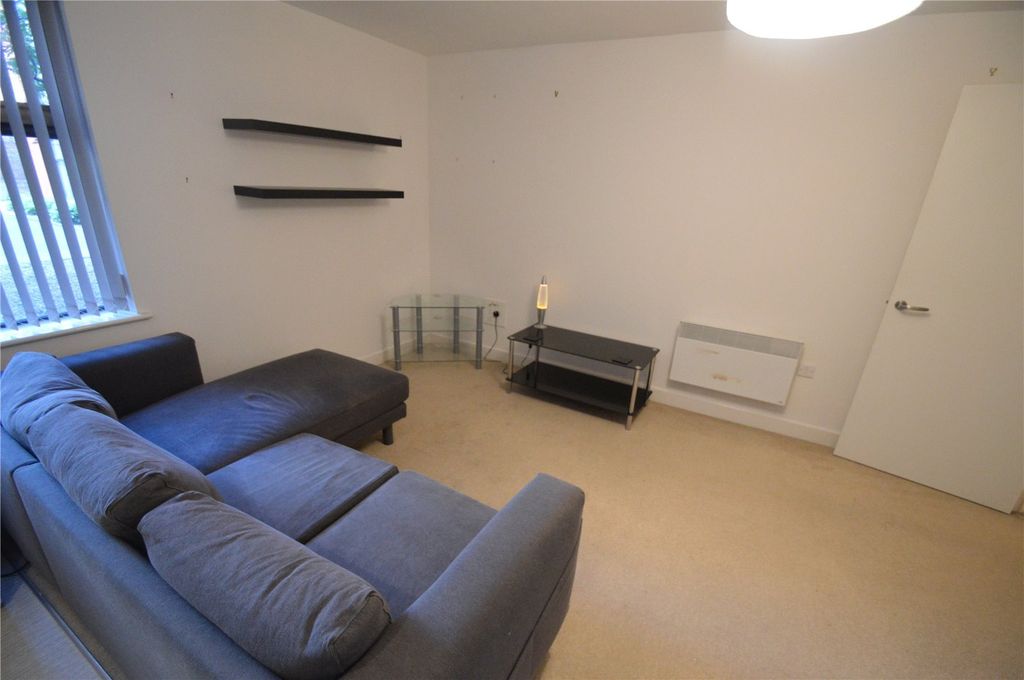 Property photo 3 of 6 Picture No. 02