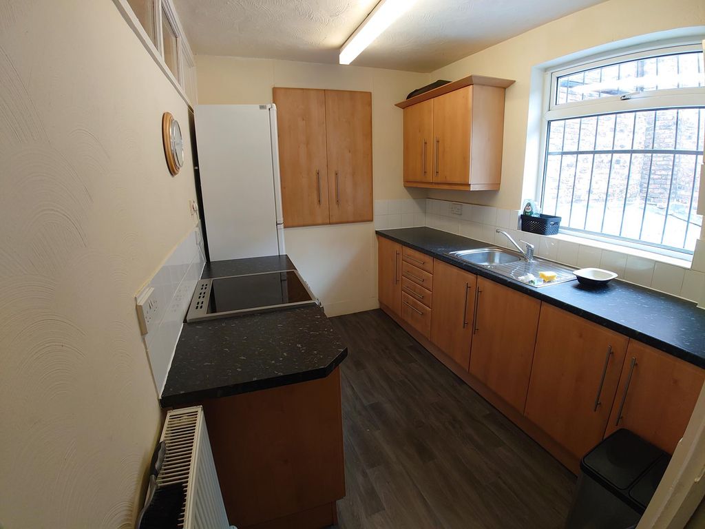Property photo 3 of 4