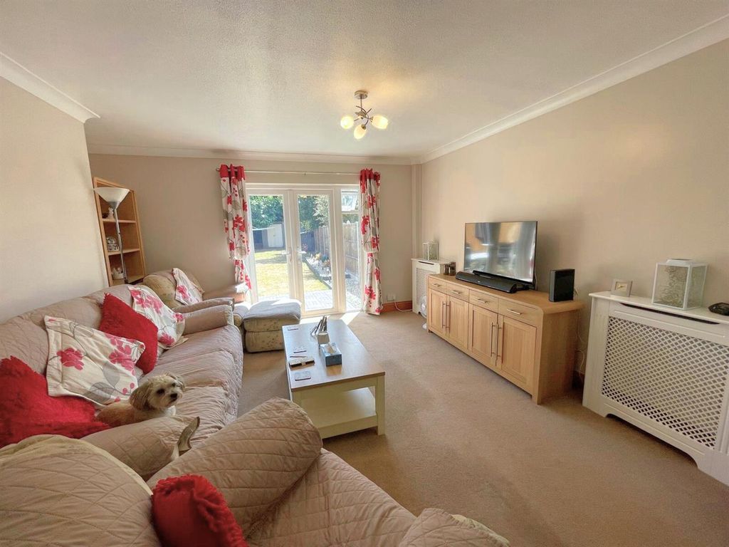 Property photo 2 of 19 Dd4c9Ec1-dc5E-4022-91Be-B4Eb27Aa70c8.Jpg