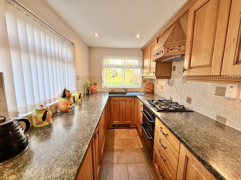 Property photo 2 of 12 Photo 9