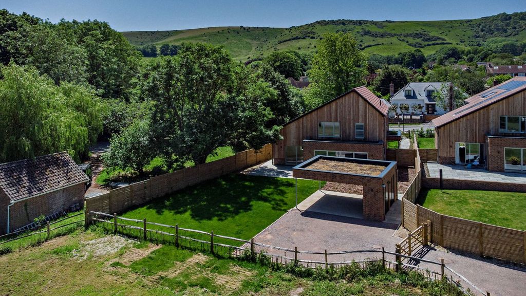 Property photo 1 of 15 Aerial