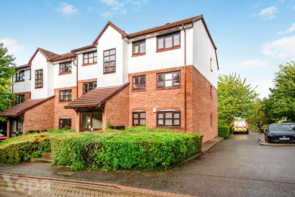 Property photo 2 of 18 Photo #2