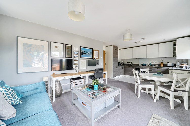 Property photo 1 of 19