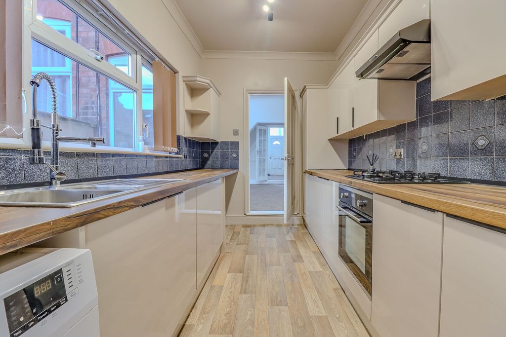 Property photo 2 of 15