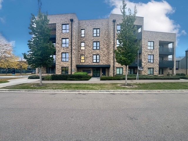 Property photo 1 of 10 View