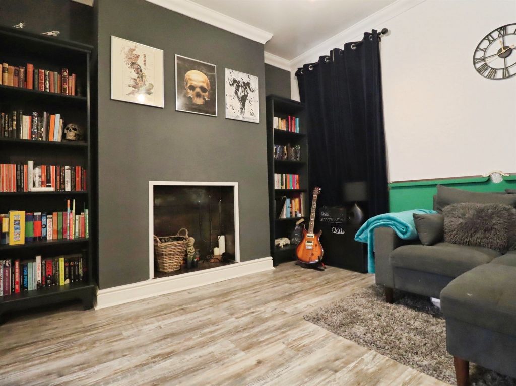 Property photo 3 of 17