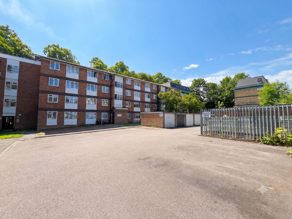 Property photo 1 of 8 5062810