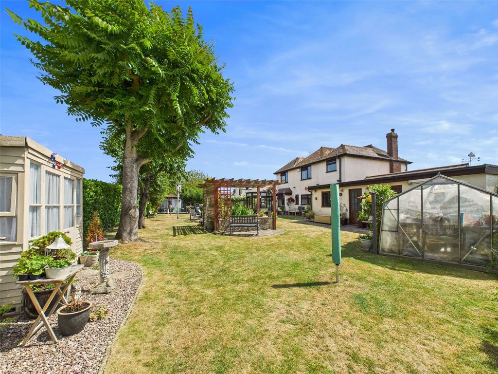 Property photo 3 of 27 Picture No. 28