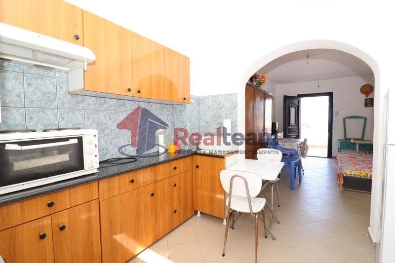 Property photo 1 of 25