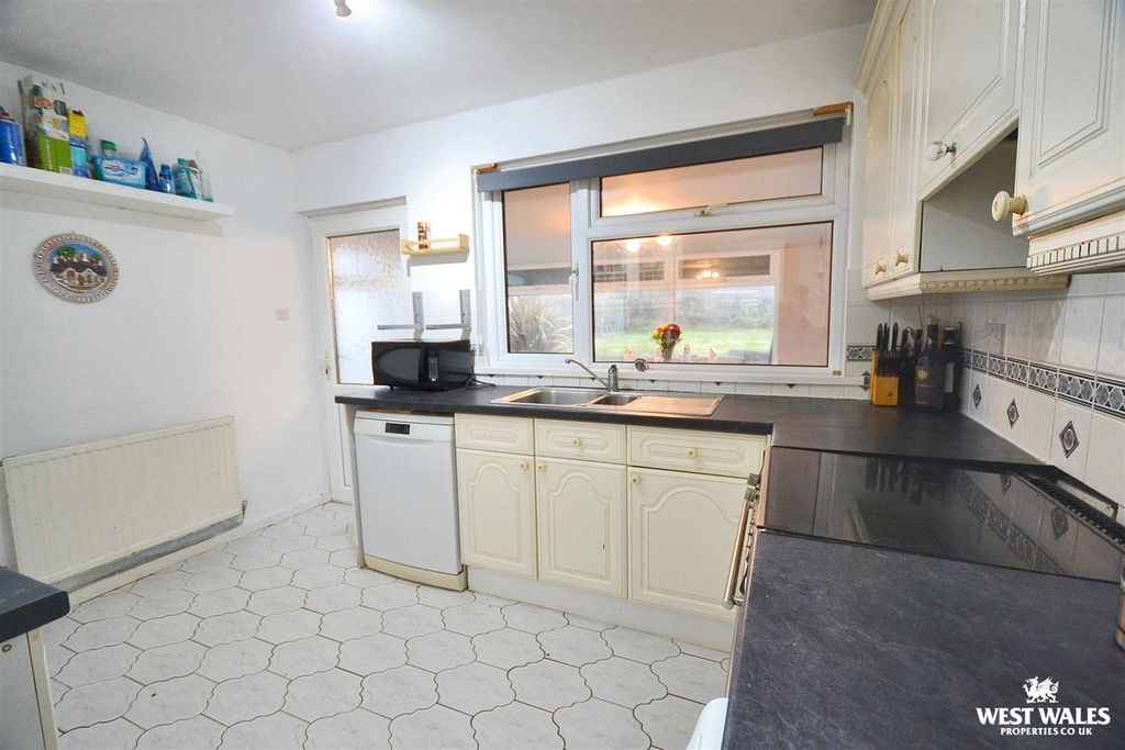 Property photo 3 of 22 Dsc_0239 (1).Jpg