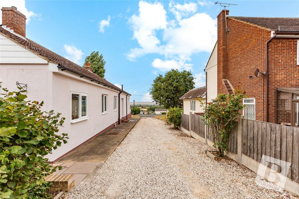 Property photo 2 of 16 Exterior