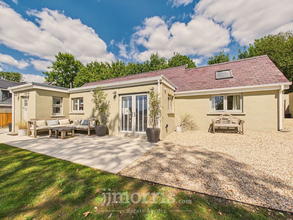 Property photo 1 of 25