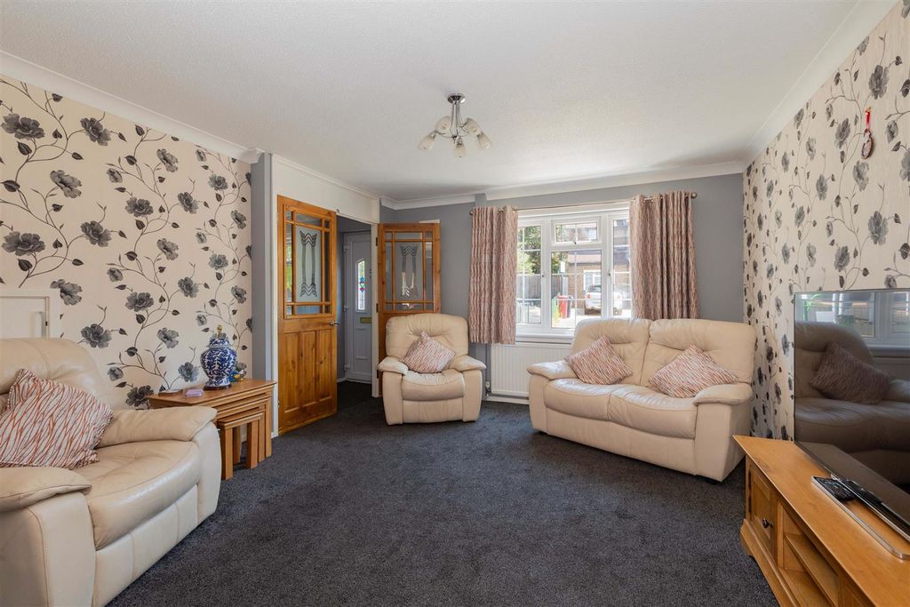 Property photo 3 of 19 45 Avebury-13.Jpg